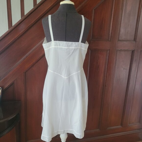 Vintage Dutchmaid White Nylon Slip Dress With Adjustable Straps & Embroidered Tr - Picture 5 of 7